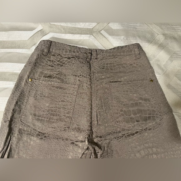 H&M Snake, Animal Print Beige, Shinny Soft Skinny pants, Size 4 - Picture 2 of 6